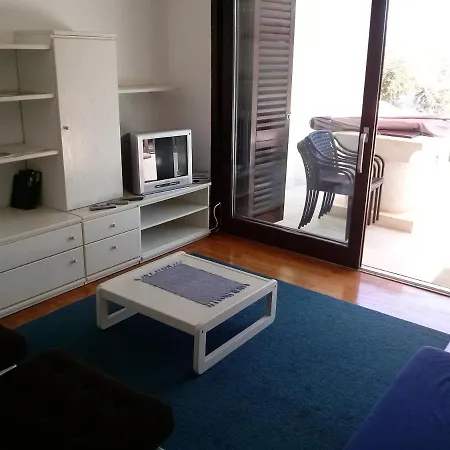 Appartement By The Sea Lukoran