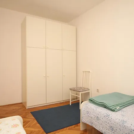 Appartement By The Sea Lukoran